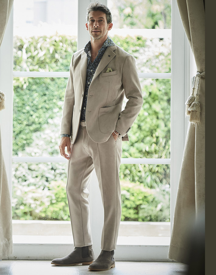 黄金騎士様専属G-STAGE 茶色ダウン スーツジャケットパンツ50サイズ